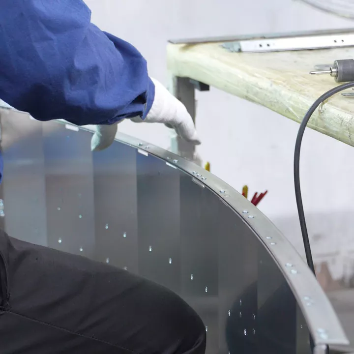 الدقة الصفائح المعدنية المنحنية